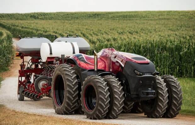 Foto de trator agrícola na fazenda, uma das maiores inovações tecnológicas na agricultura