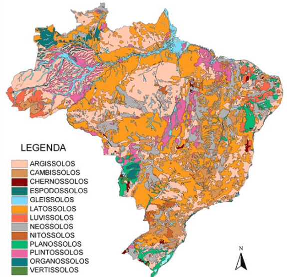 Mapa do brasil colorido de acordo com a classificação do solo de cada região.